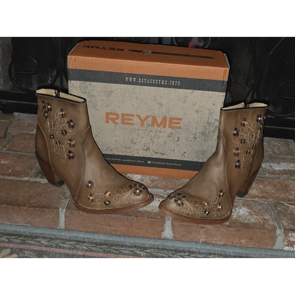 Reyme Handmade Leather Ankle Boots Womens 10 Brown Floral Embroidered Western